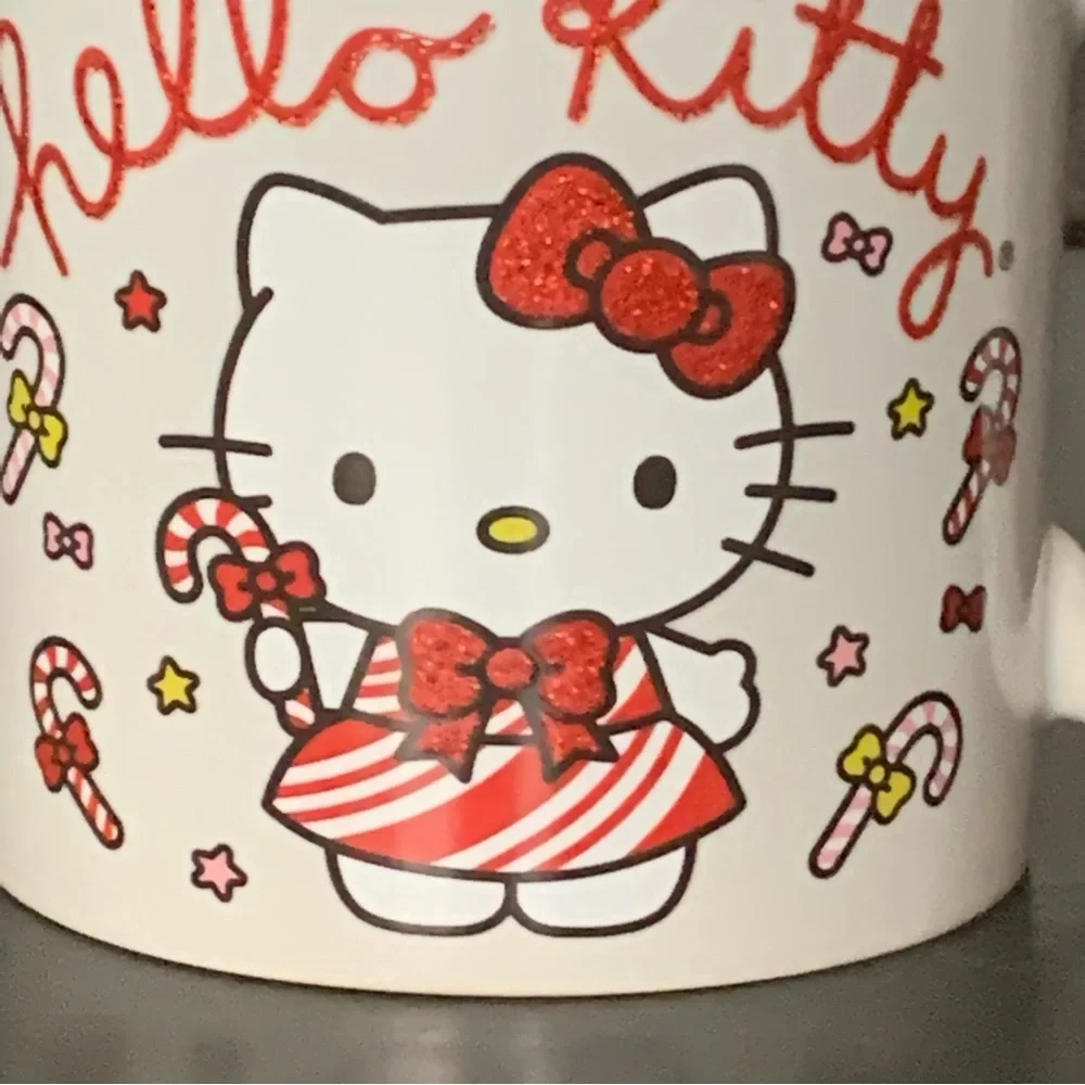 Hello Kitty Candy Cane Christmas Mug - Picture 4 of 9